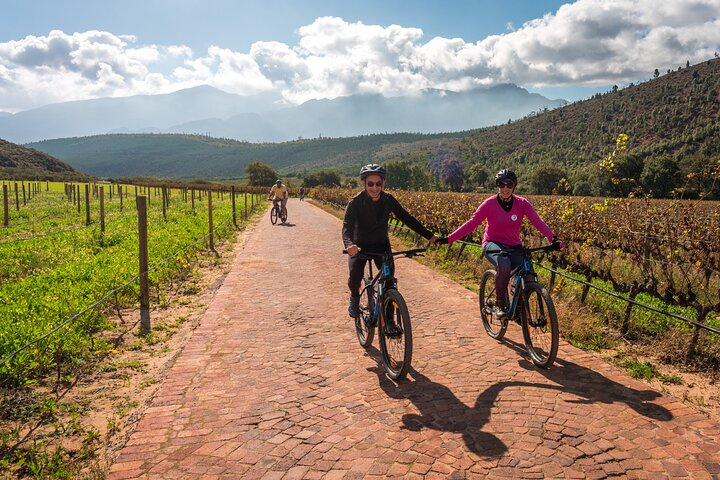 Franschhoek E-bike Ride & Wine w.Lunch - Photo 1 of 12